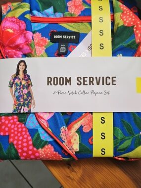Room Service Floral Pajama Set Size SMALL